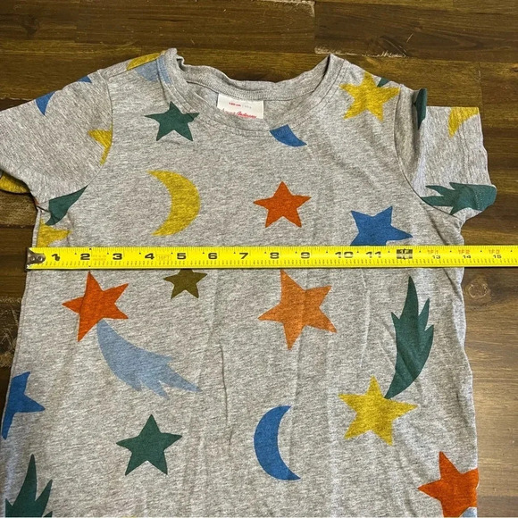 Hanna Andersson Stars and Moon Tee - Picture 5 of 6